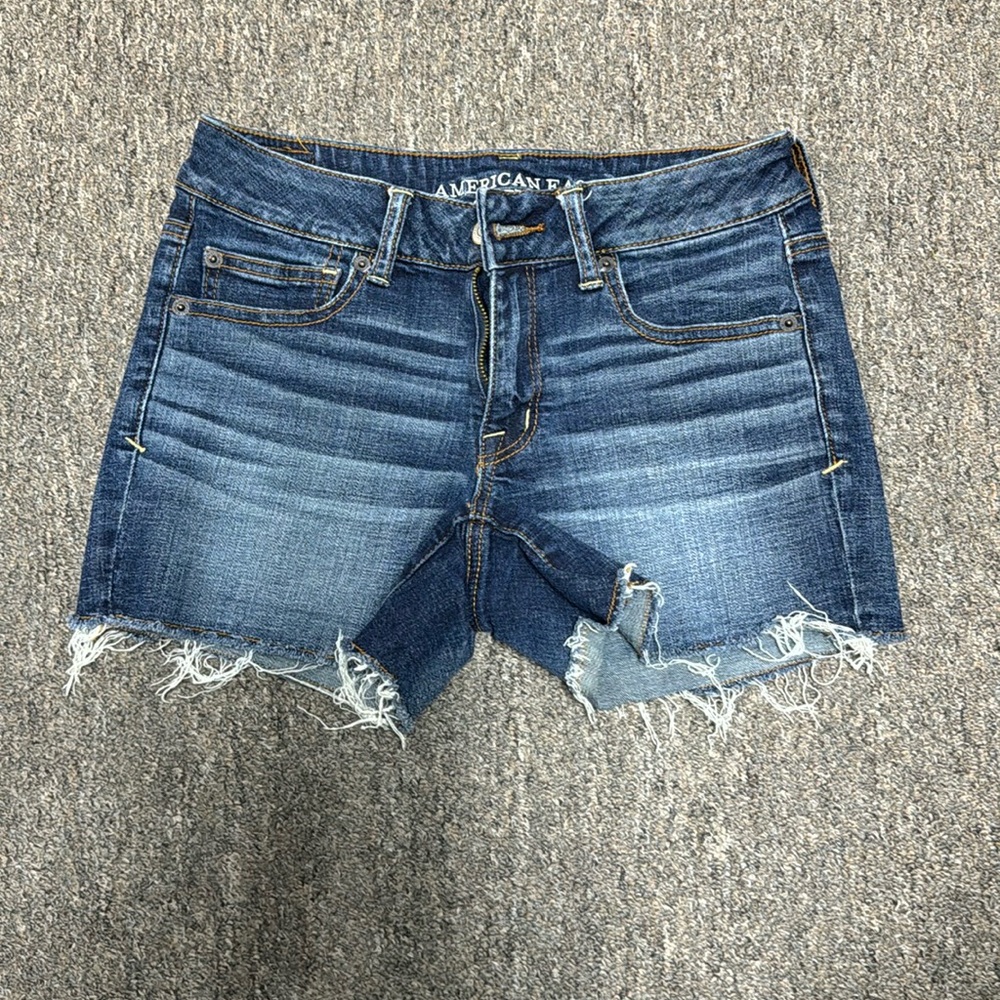 Women’s American Eagle shorts